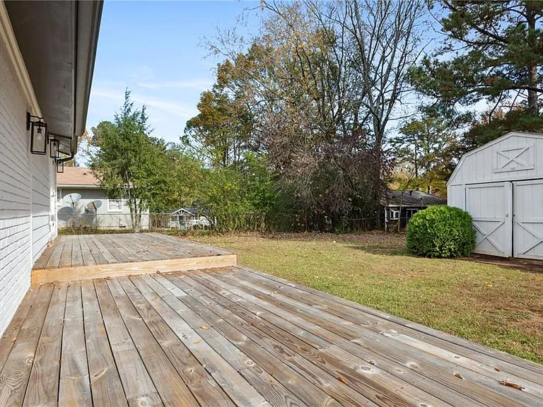 3258 Highland Dr SE — Photo 39