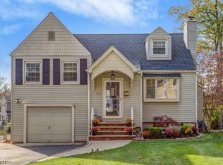 21 Acken Dr, Clark, NJ 07066