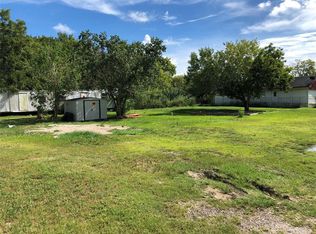 4802 14th St, Bacliff, TX 77518