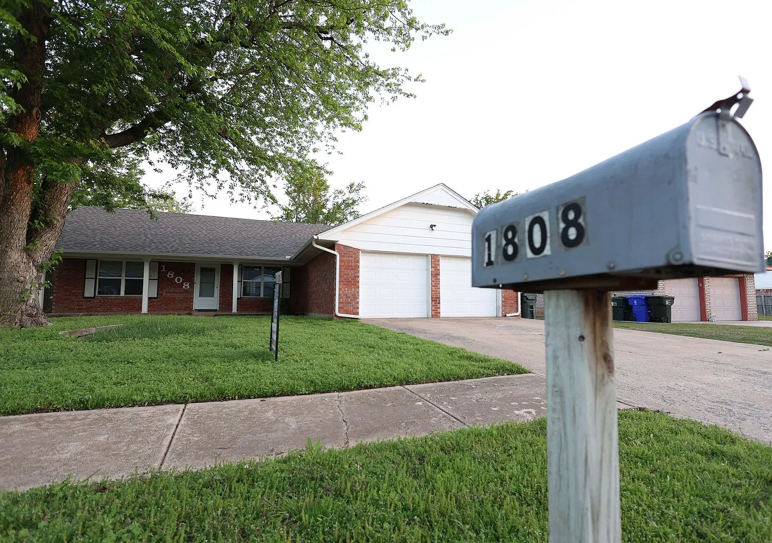 1808 Ridgewood Norman for lease — Photo 2