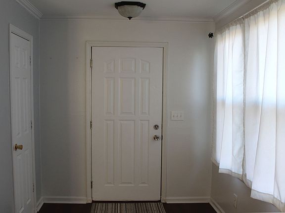 2nd image of 107 Schorie Ave