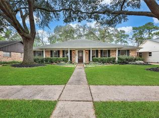 1138 Chantilly Ln, Houston, TX 77018