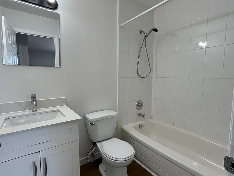 685 Muskoka Rd N #15 — Photo 3