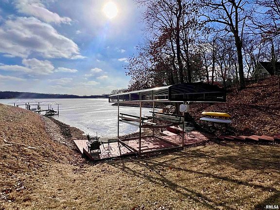 5th image of 301 Longshore Ct
