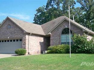 41 Zircon Dr, Maumelle, AR 72113
