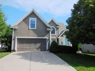 18200 W 157th St, Olathe, KS 66062