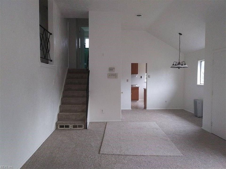2nd image of 5536 Berry Hill Rd