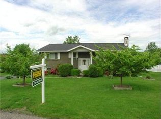 411 Joanne Ln, Uniontown, PA