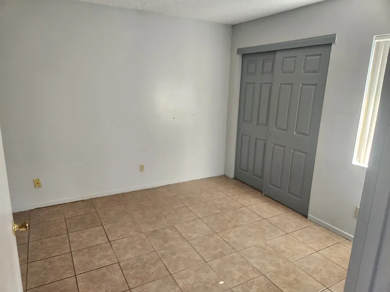 124 W Truslow Ave #4 — Photo 7