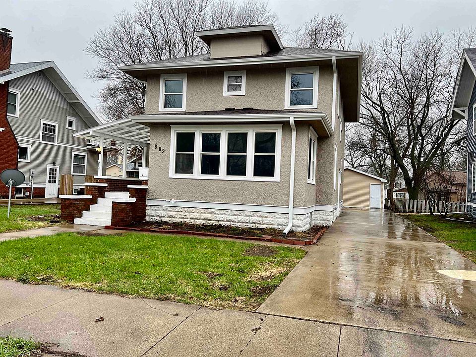 1st image of 609 N 7th St