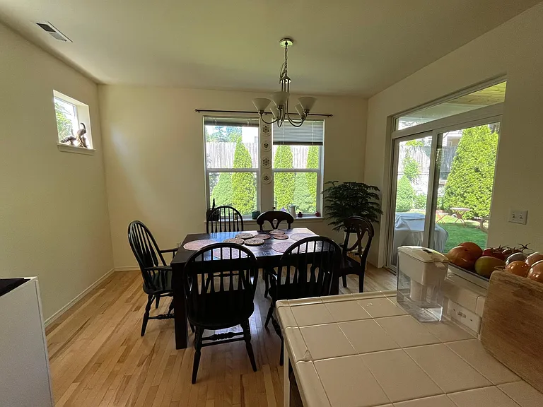24024 SE 23rd St — Photo 10