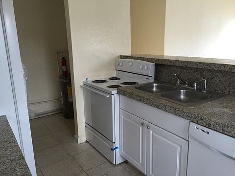2nd image of 21101 NE 13th Pl