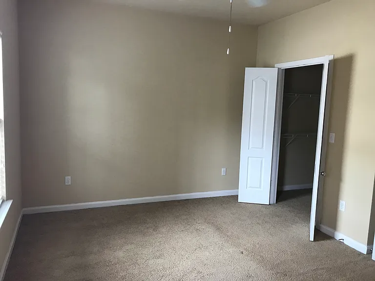 Arbor View Apartments — Photo 29