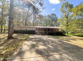 112 Rosalie Ave, Florence, MS 39073