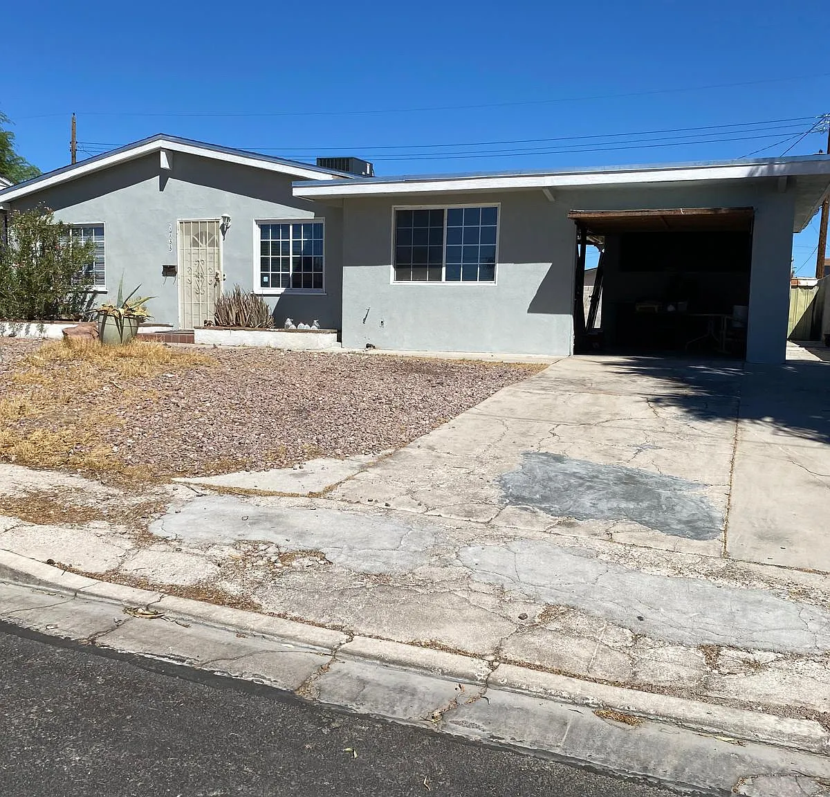 3 bed, 1440 sqft, $2,000 — Photo 1