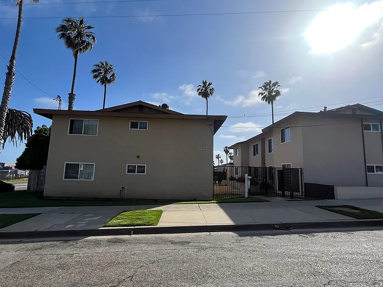 Mitchell Street Apartments — Photo 4