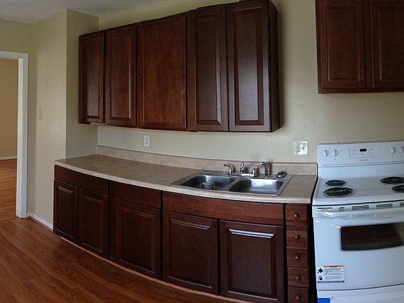 3rd image of 2508 Wise St #B