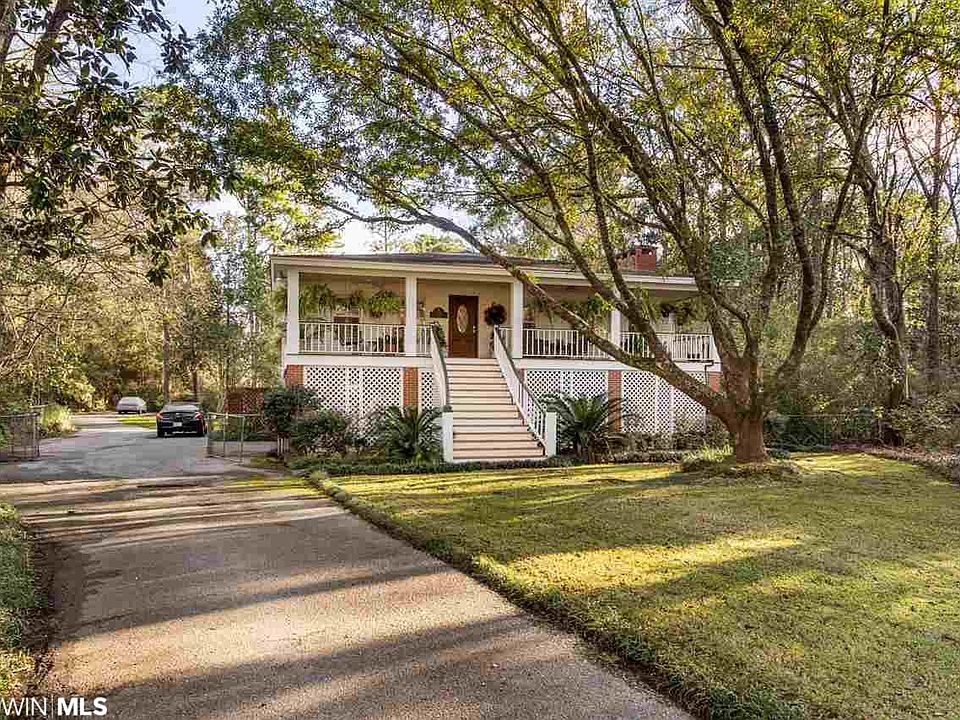 1st image of 3767 Scenic Dr