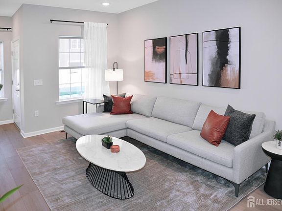 5th image of 60 Belardo St
