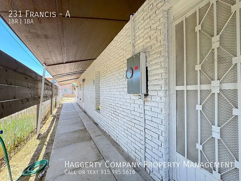 231 Francis St #A — Photo 2