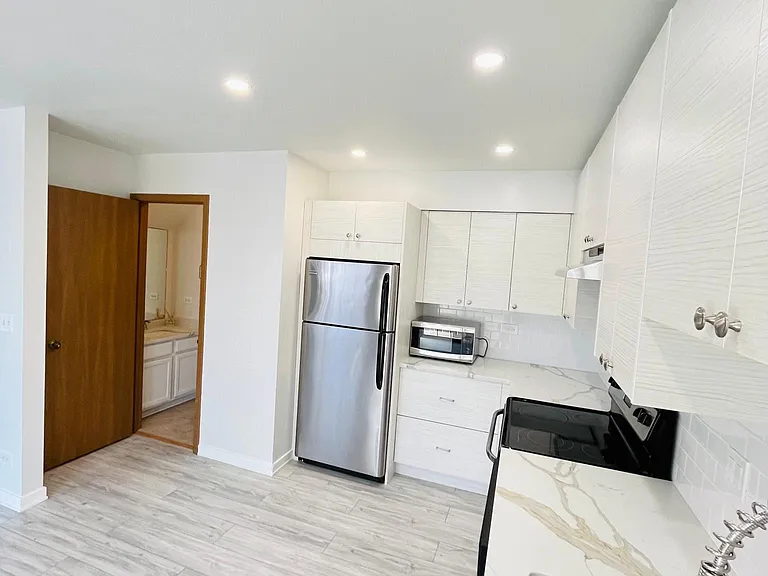 1486 W Jefferson Ave #JB — Photo 6