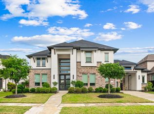 2910 Organic Groves Ln, Richmond, TX 77406