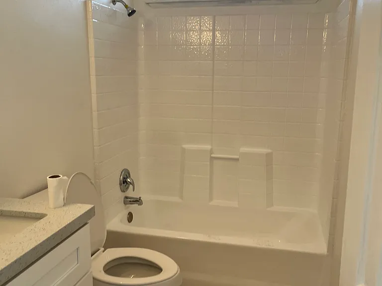 2511 Yorkshire Way #2 — Photo 8