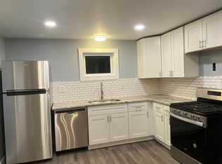 9 5th St #2, Dravosburg, PA