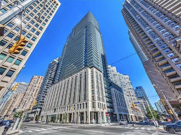 955 Bay St #2707, Toronto, ON M5S 0C6