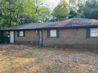 415 Sunnymeade Dr, Little Rock, AR 72205