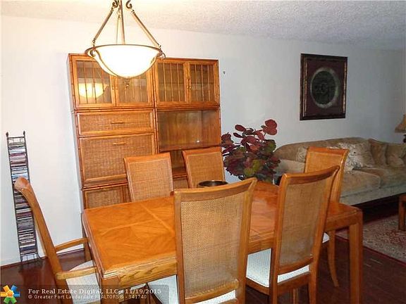 4th image of 9643 N Belfort Cir #105