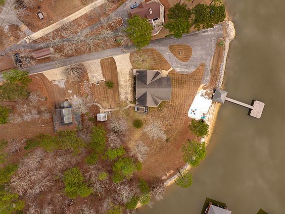 3rd image of 360 Frankies Rd