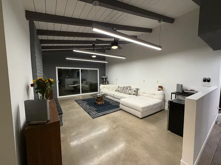 22701 Martha St — Photo 30