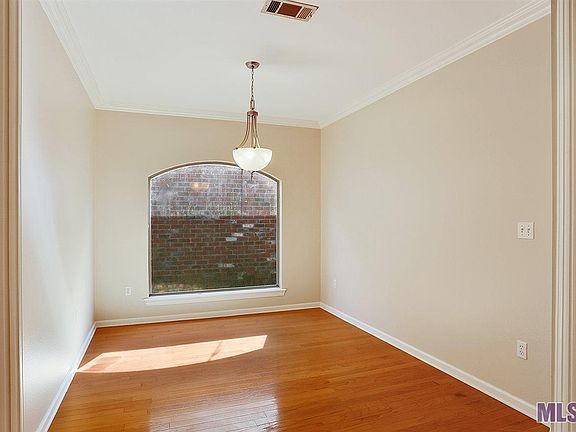 4th image of 5511 Courtyard Dr