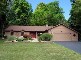 238 Andiron Ln, Rochester, NY 14612