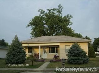 404 N Sycamore St, Fairmount, IN 46928