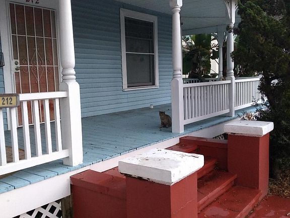 5th image of 212 Fairview Ave