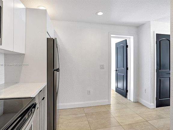 3rd image of 3661 NE 11th Ave #A