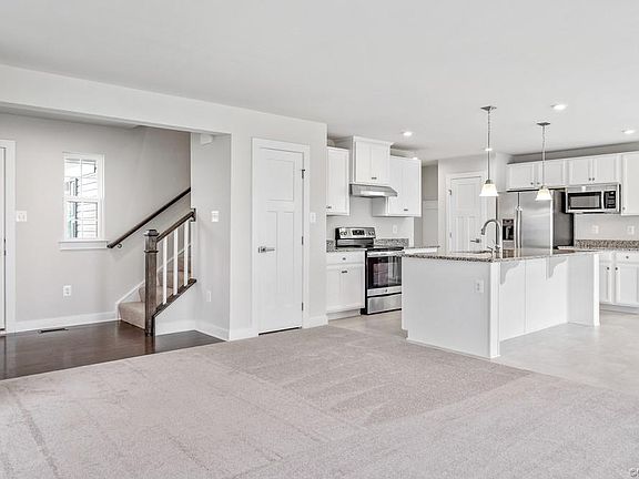 3rd image of 1020 Rose Mallow Pl