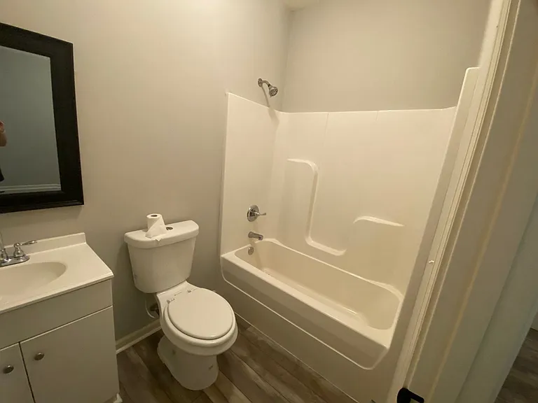 406 Shady Park Cv — Photo 15