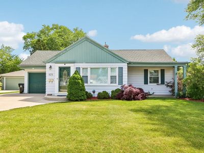 825 Illinois STREET, Racine, WI, 53405