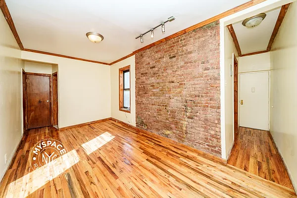 Rented by MySpaceNYC | media 10