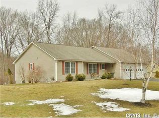 2071 Meadowlark Cir, La Fayette, NY 13084