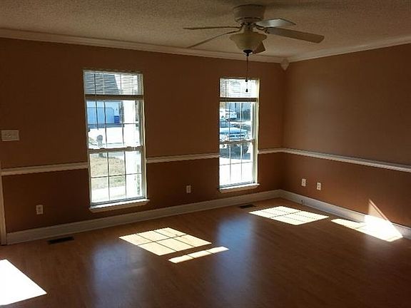 2nd image of 302 Christian Dr NW
