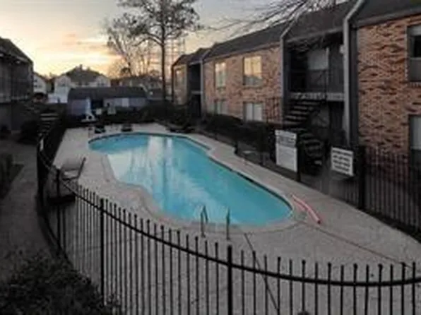 6202 Skyline Dr APT 44, Houston, TX 77057
