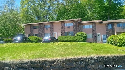 244 Oakville Ave #F Photo 1