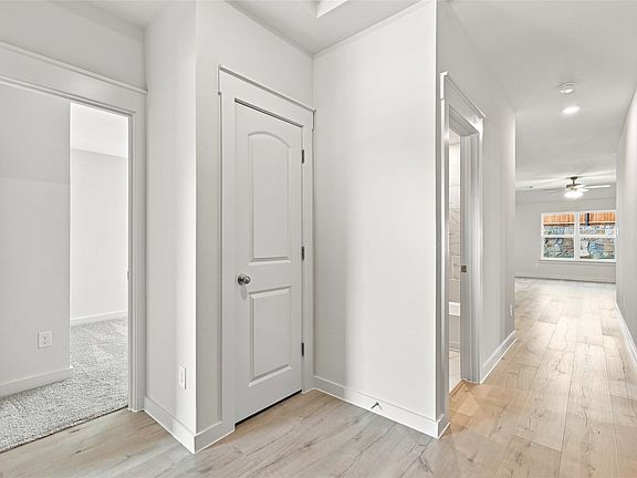 5th image of 211 Patton Ln