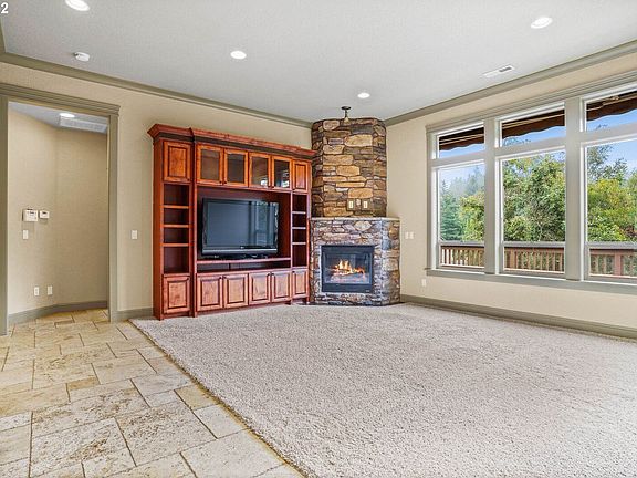 5th image of 1774 Ptarmigan St NW