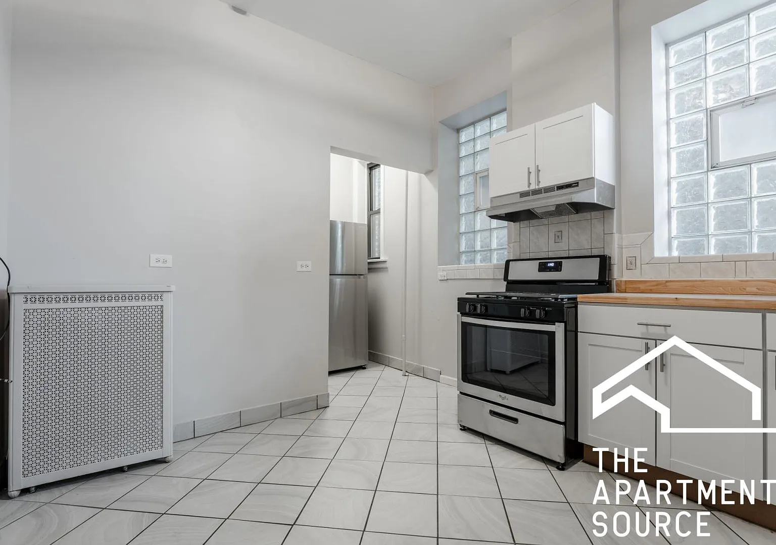 2 bed, 1050 sqft, $2,295 — Photo 3