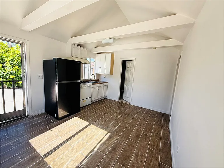 1012 S Almansor St #B — Photo 7